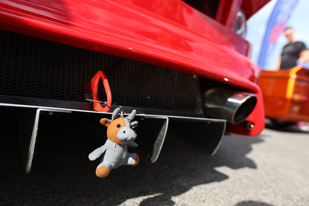 Nemuno saloje – „Eoltas car show 2023“