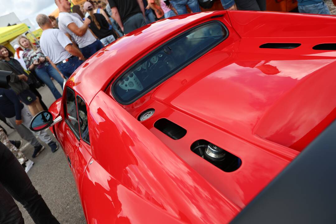 Nemuno saloje – „Eoltas car show 2023“