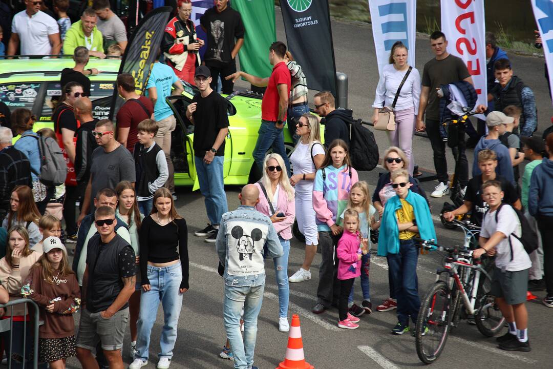 Nemuno saloje – „Eoltas car show 2023“