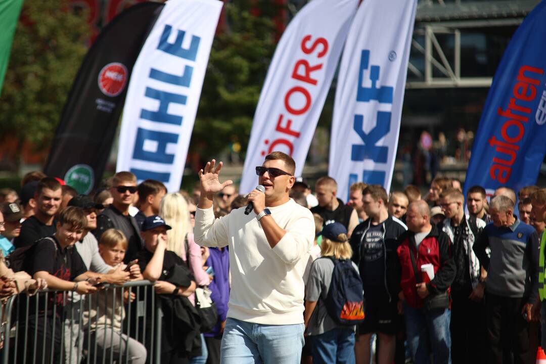 Nemuno saloje – „Eoltas car show 2023“