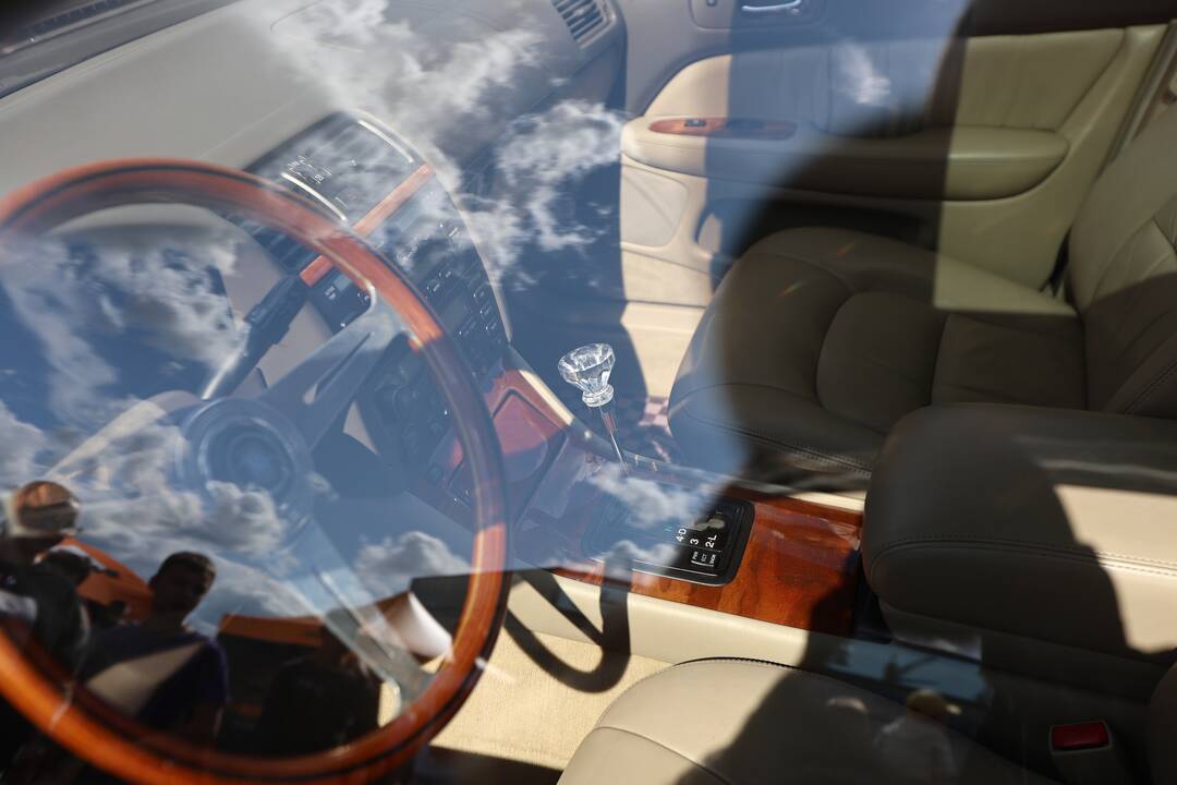 Nemuno saloje – „Eoltas car show 2023“