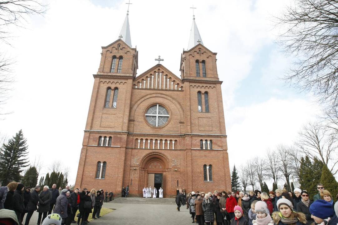 I. Strazdauskaitės laidotuvės