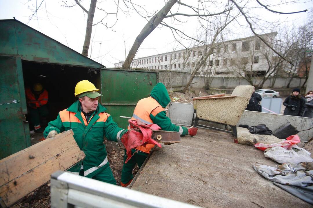 Nukeltas garažas