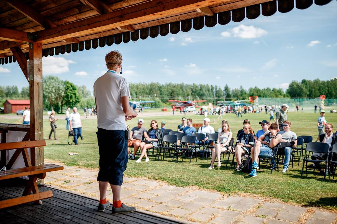 Pirmasis dronų festivalis