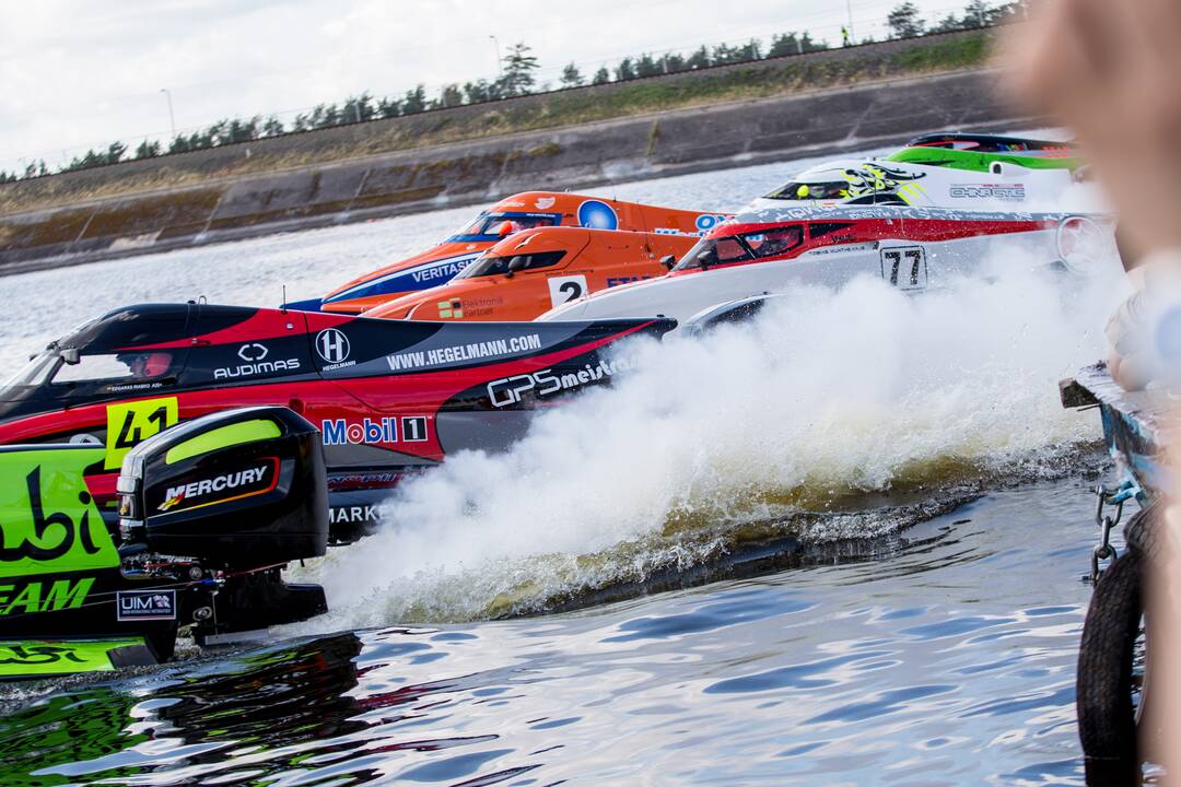 F2 vandens formulių lenktynių finalas