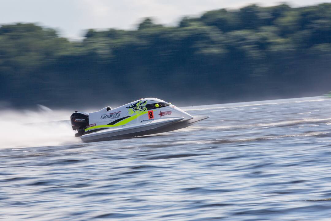 F2 vandens formulių lenktynių finalas