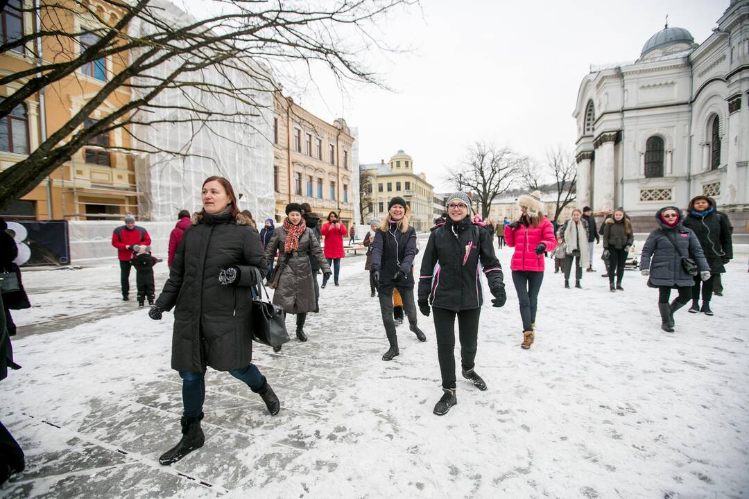 Akcija "Kaunas šoka" išjudino kauniečius