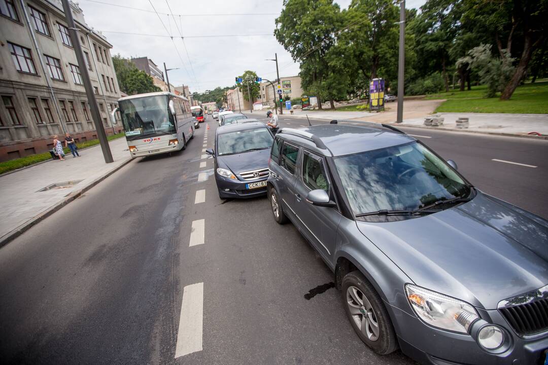 Keturių mašinų avarija Vytauto pr.