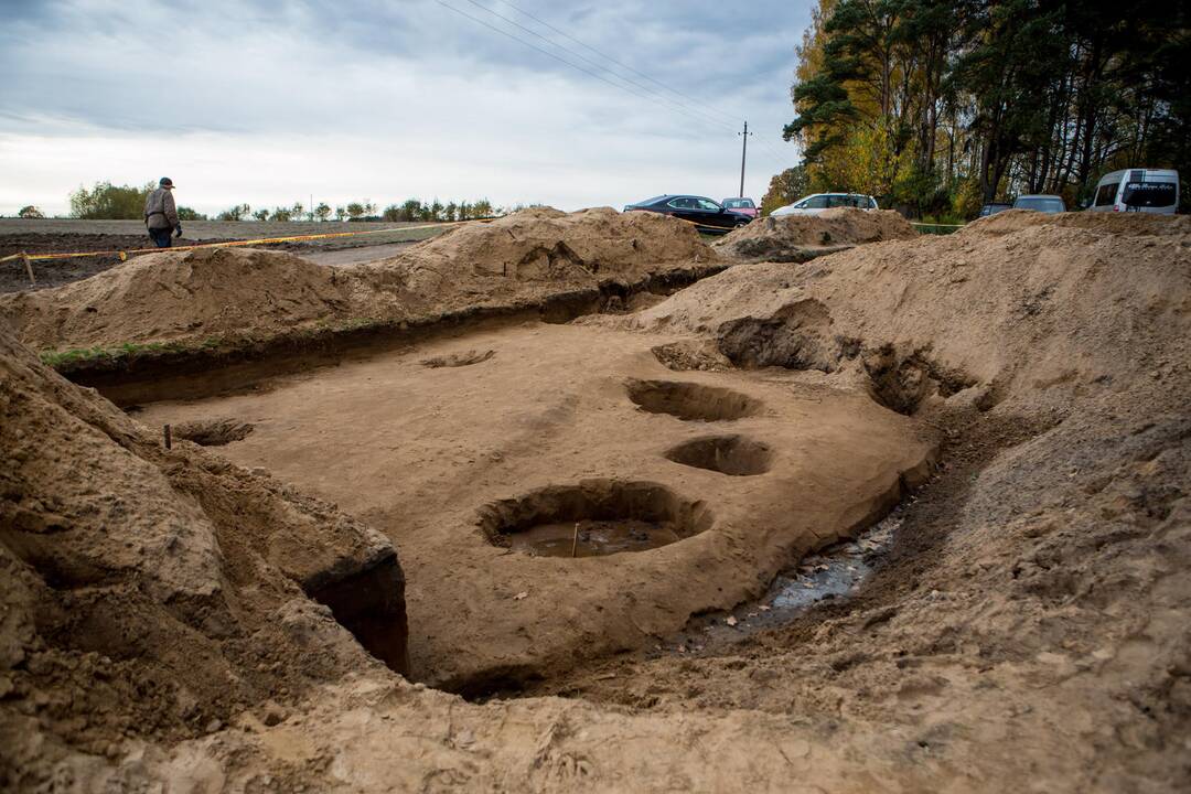 Archeologiniai kasinėjimai Pyplių piliakalnyje