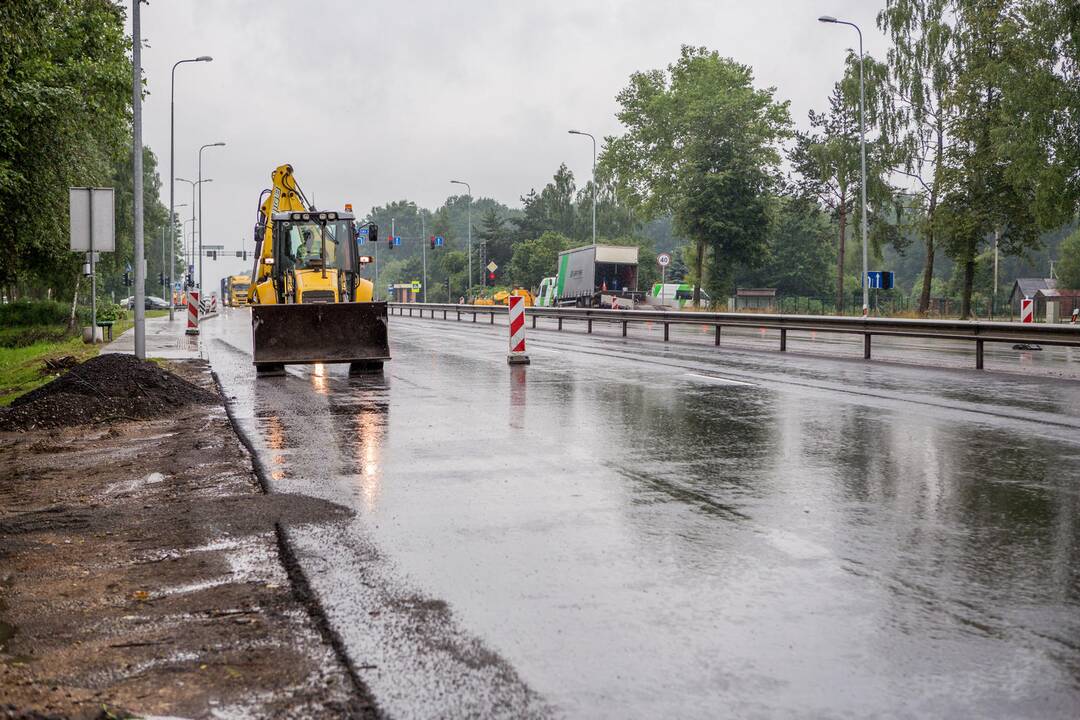 Tvarkomas kelias į Kauno oro uostą