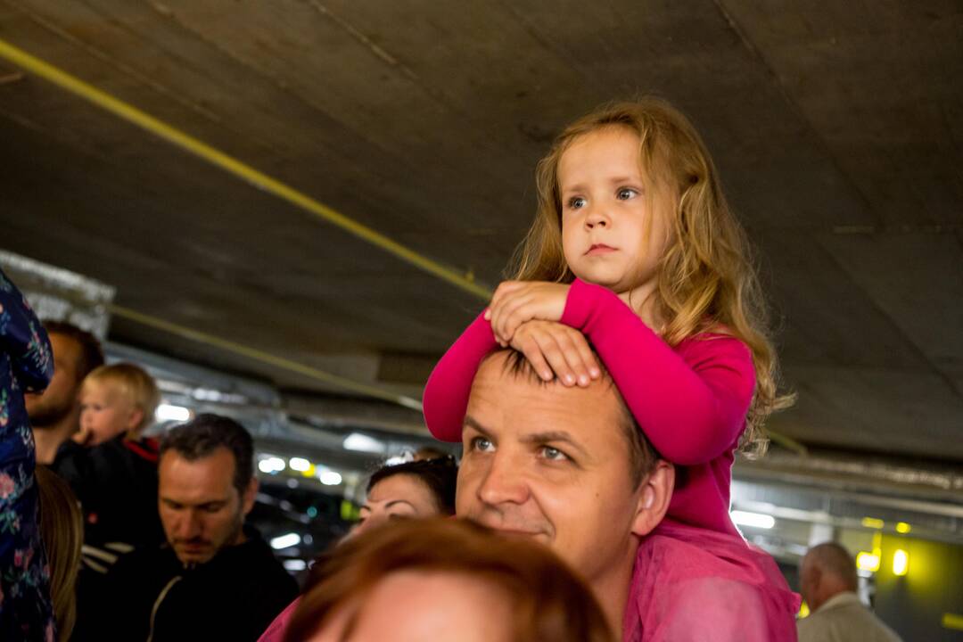 M. Levickio koncertas Kauno autobusų stotyje