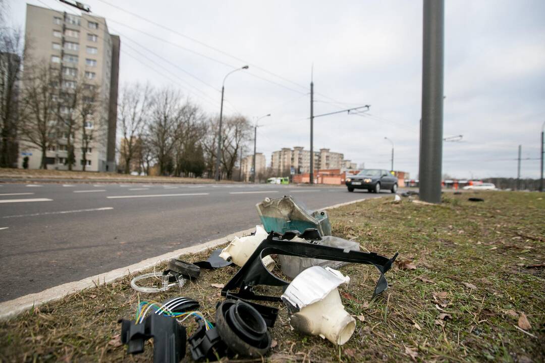 Avarija Šiaurės pr. ir S. Žukausko gatvių sankryžoje