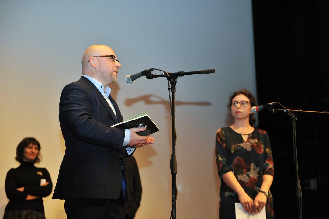 Iš kairės: Jurga Dikčiuvienė, Dovilė Butnoriūtė, Vida Gražienė, Šarūnas Bartas, Lora Kmieliauskaitė, Rolandas Kvietkauskas