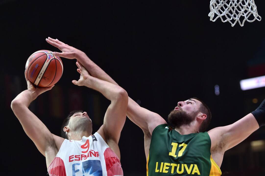 Europos čempionato finalas: Lietuva - Ispanija 63:80