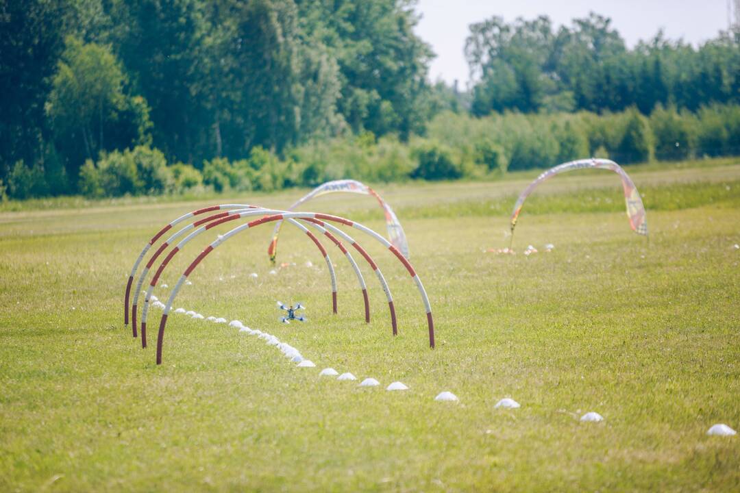 Pirmasis dronų festivalis