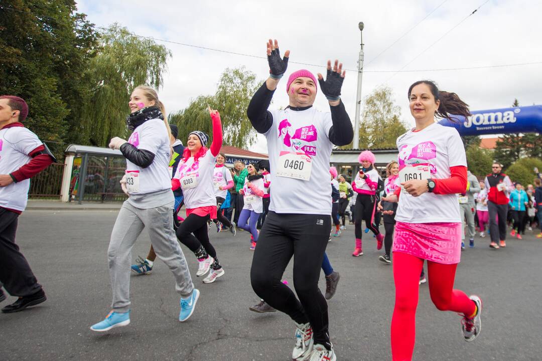 Bėgimas prieš krūties vėžį „Pink RUN“