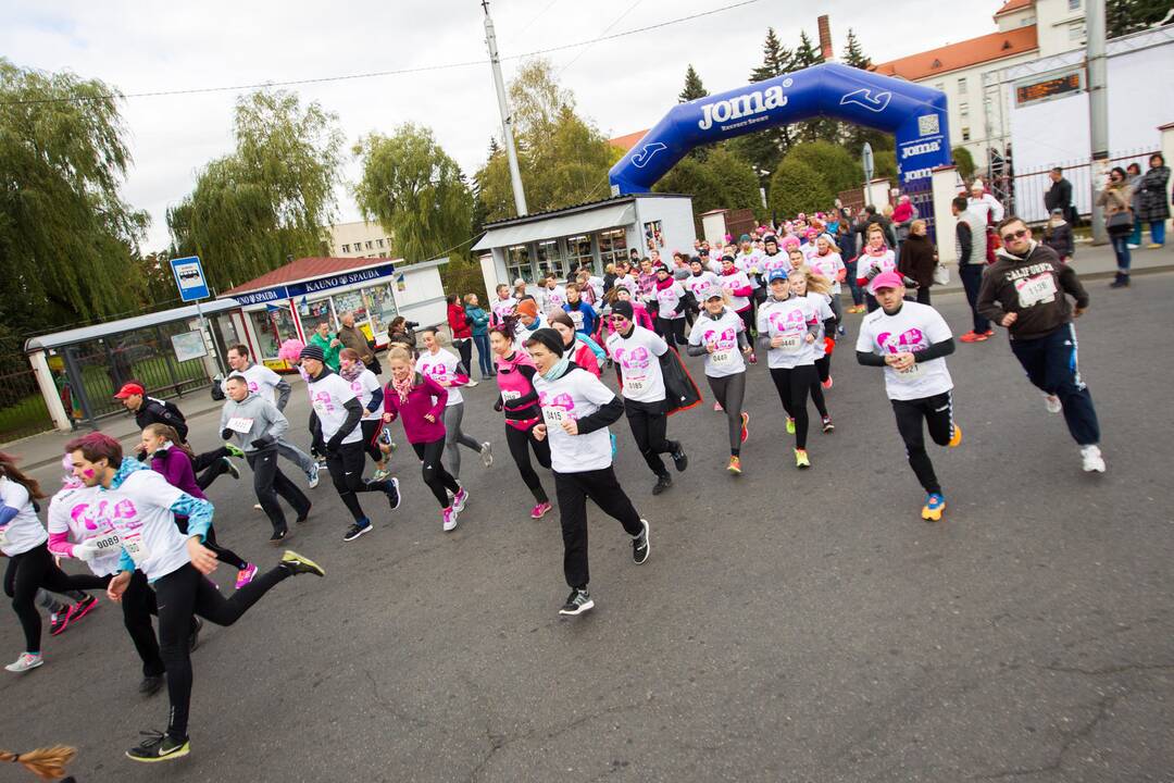 Bėgimas prieš krūties vėžį „Pink RUN“