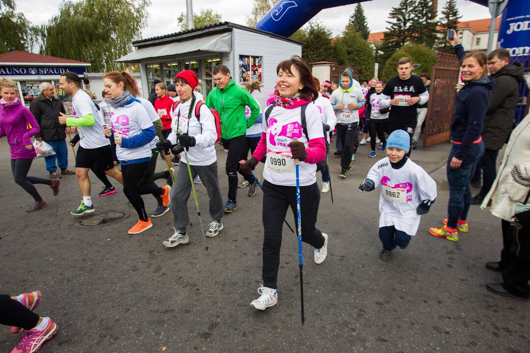 Bėgimas prieš krūties vėžį „Pink RUN“