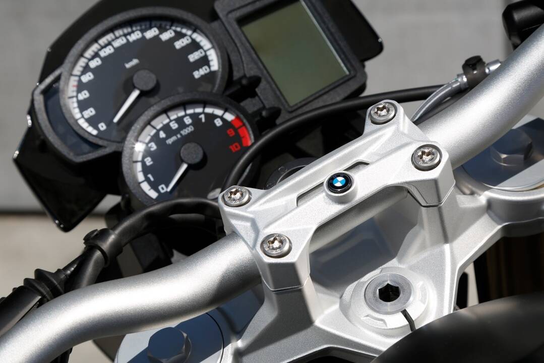 BMW F 800 R ir BMW S 1000 XR