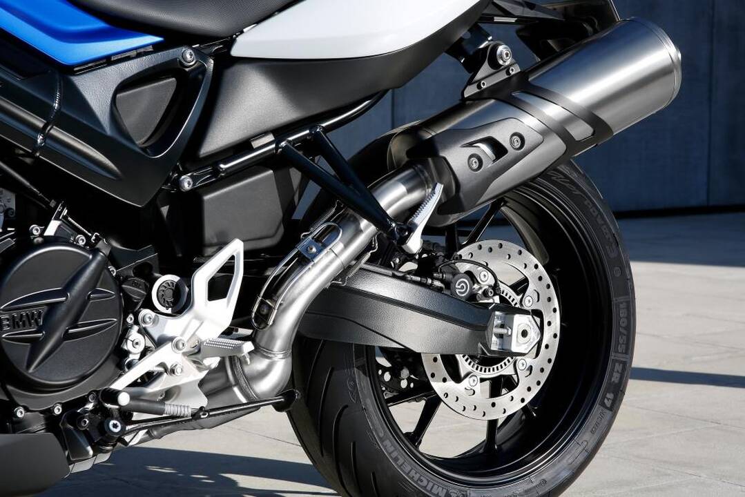 BMW F 800 R ir BMW S 1000 XR