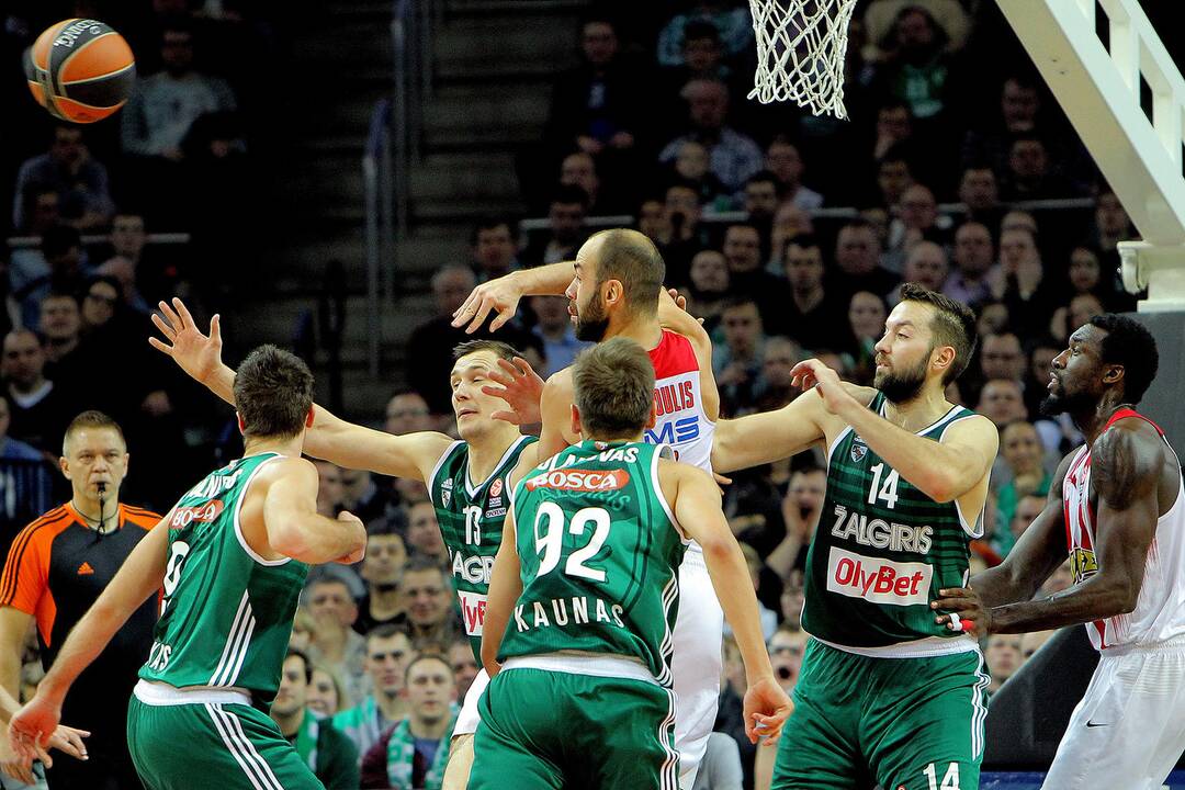Kauno „Žalgiris“ Eurolygos rungtynėse sutriuškino Pirėjo „Olympiakos“ 75:55.