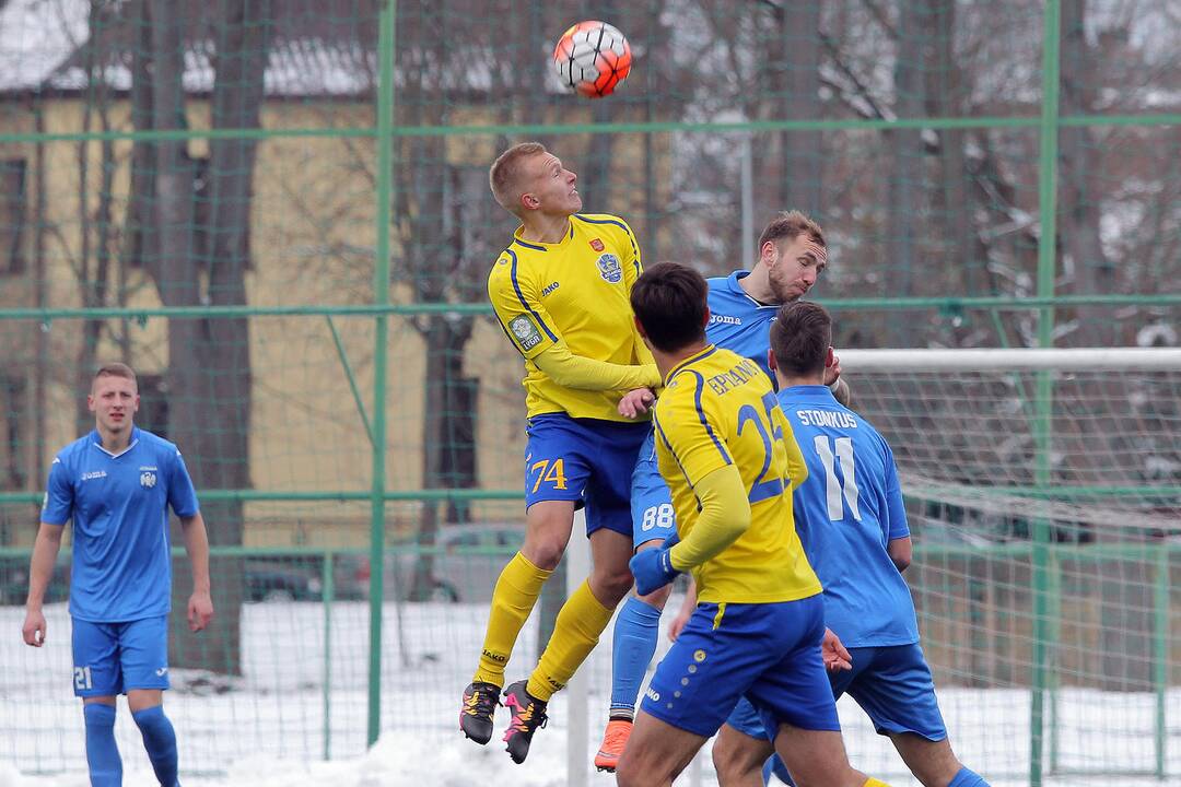 Lietuvos futolo A lyga: Jonavos „Lietava“ – Klaipėdos „Atlantas“ 0:1.