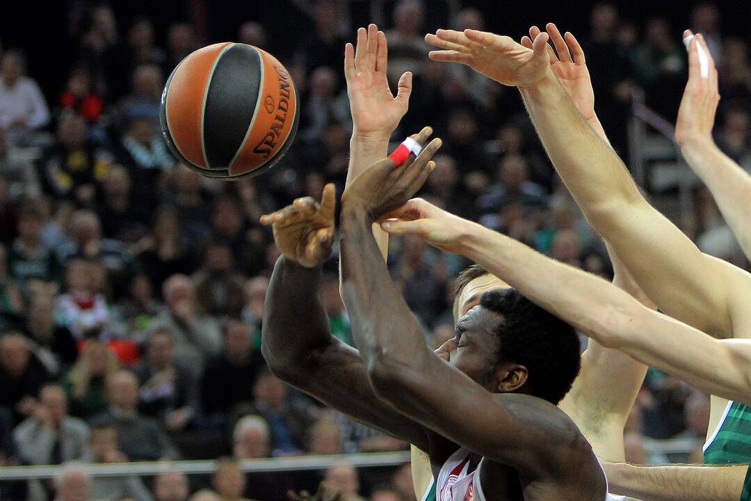 Kauno „Žalgiris“ Eurolygos rungtynėse sutriuškino Pirėjo „Olympiakos“ 75:55.