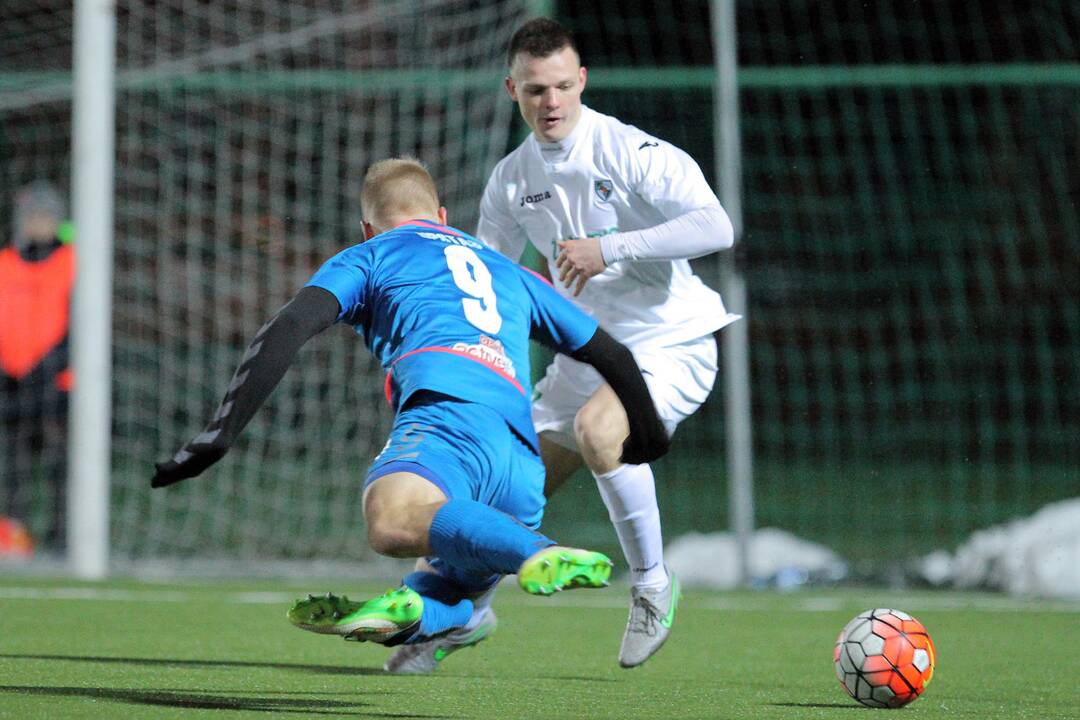 Lietuvos futbolo A lyga: „Kauno Žalgiris“– Kauno „Stumbras“ 1:2.