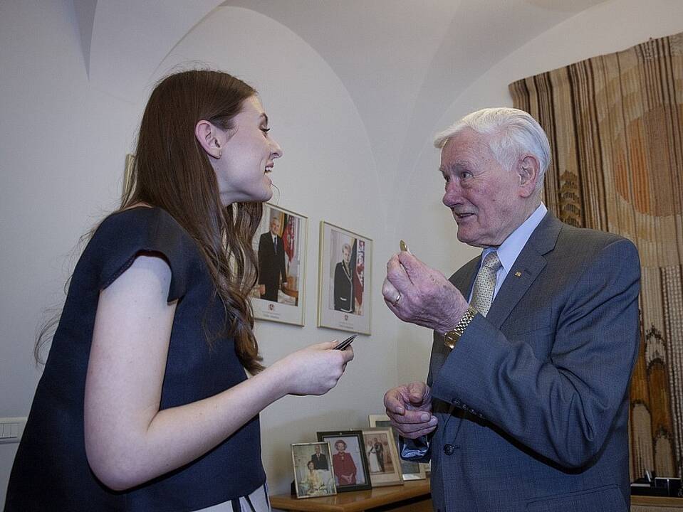 Valdas Adamkus (kairėje), Ieva Zasimauskaitė ir jos vyras Marius Kiltinavičius