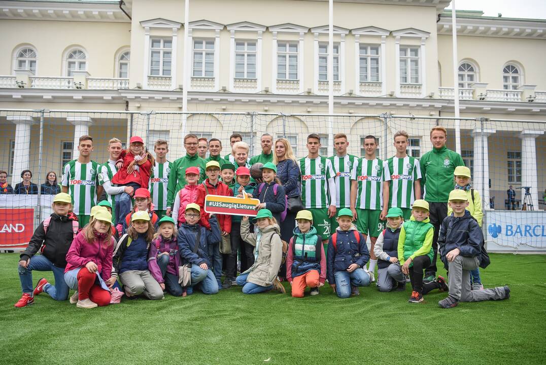 Labdaringas futbolo maratonas