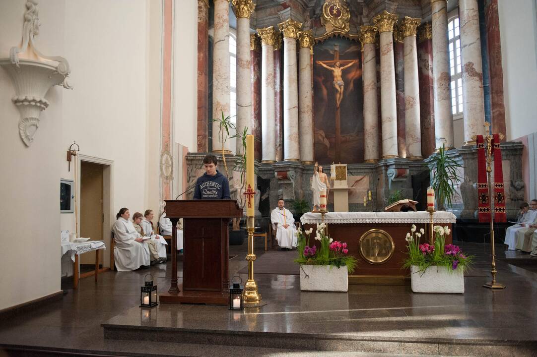 Malda gestų kalba Kauno šv. Pranciškaus Ksavero bažnyčioje