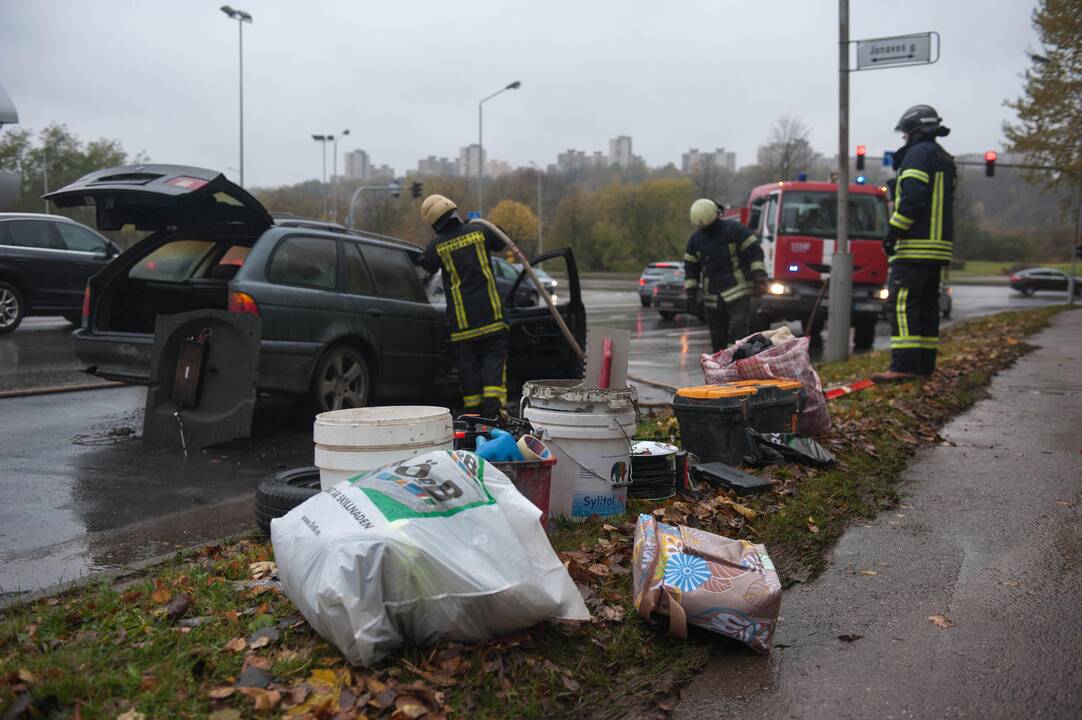 Šiaurės pr. supleškėjo BMW