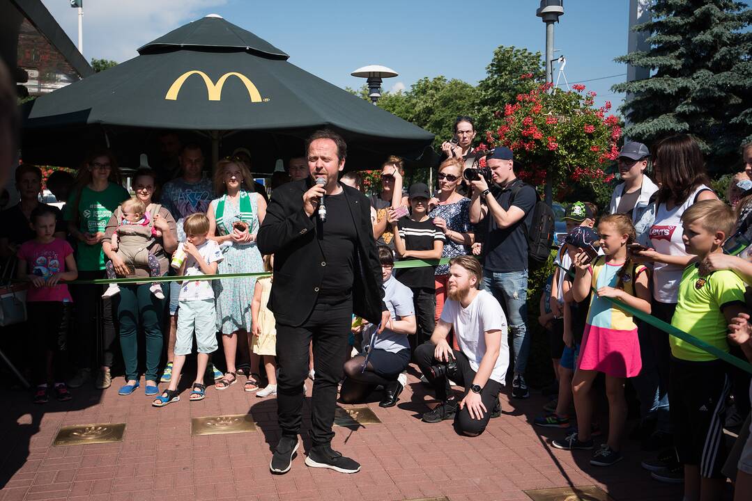 E. Ulanovas įamžintas „McDonald‘s žvaigždžių alėjoje“