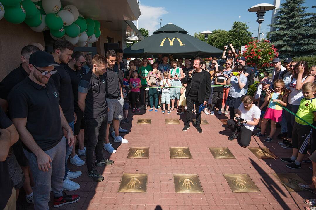 E. Ulanovas įamžintas „McDonald‘s žvaigždžių alėjoje“