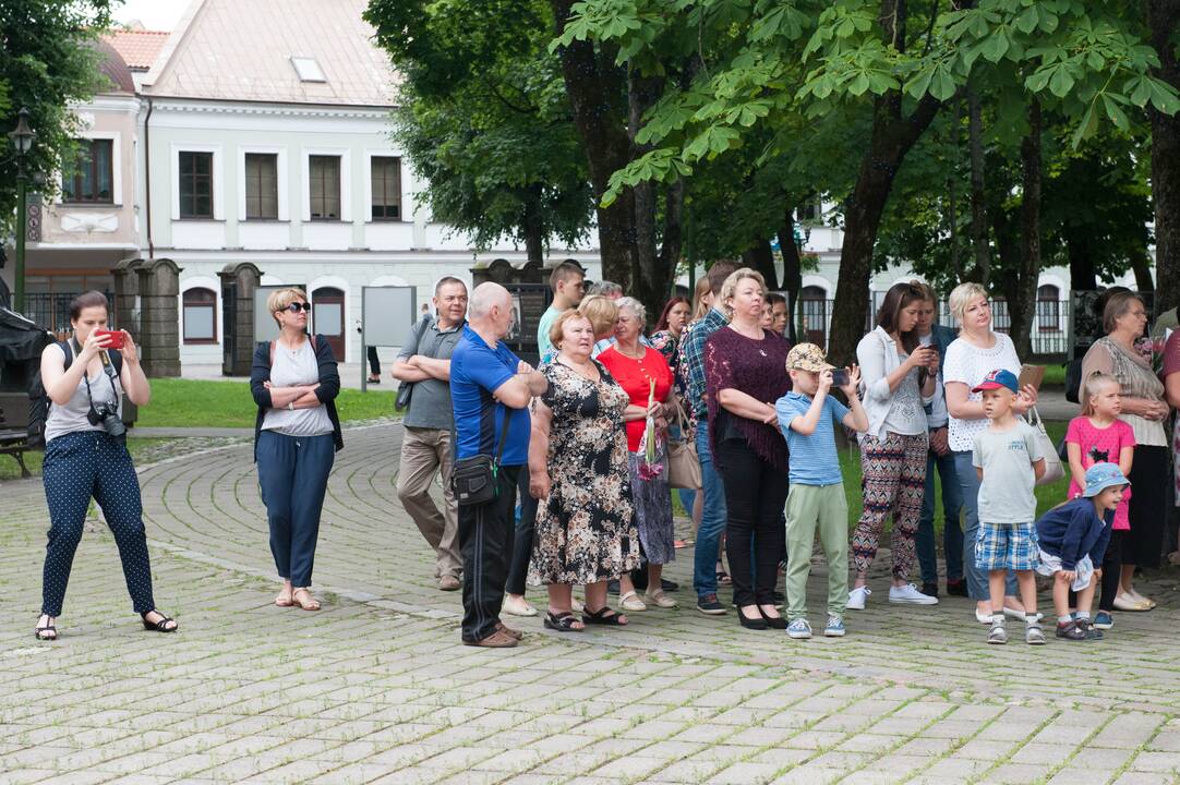 Prisiekė nauja karininkų laida