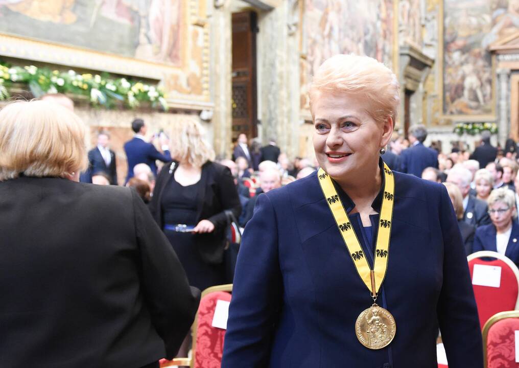 D. Grybauskaitė dalyvavo popiežiaus apdovanojimo ceremonijoje