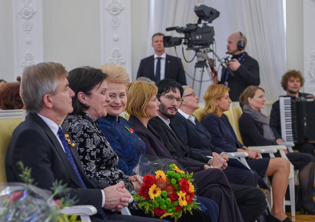 Menininkams įteiktos Nacionalinės premijos