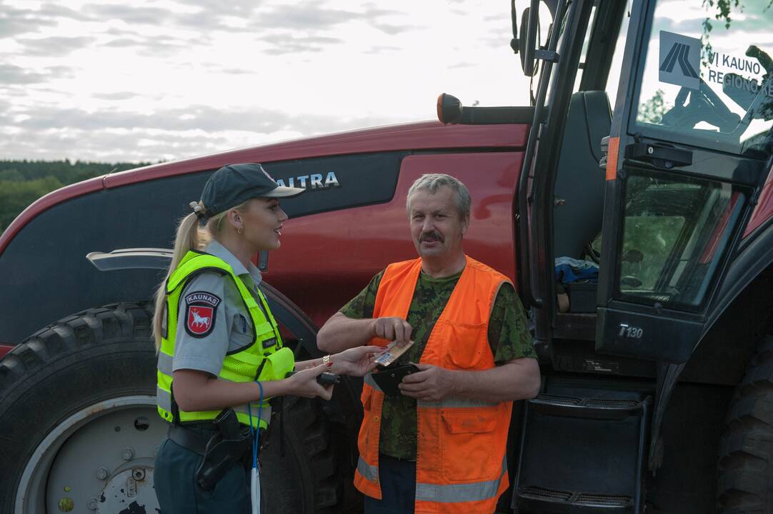 Policijos reidas Panerių gatvėje