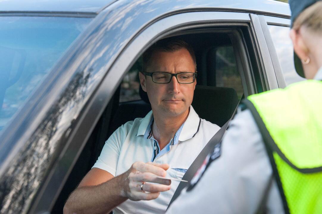 Policijos reidas Panerių gatvėje