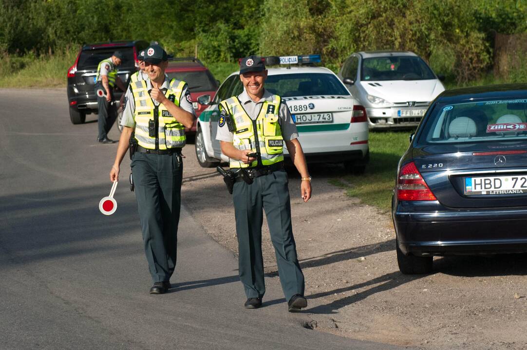 Policijos reidas Panerių gatvėje