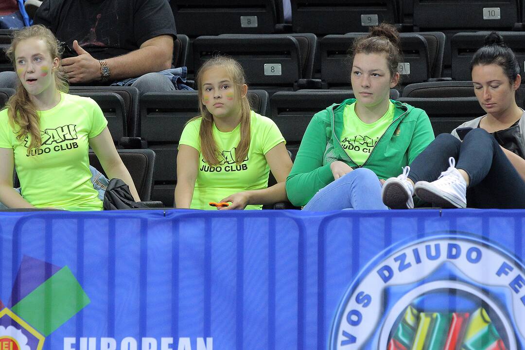 Europos jaunių dziudo čempionato pradžia