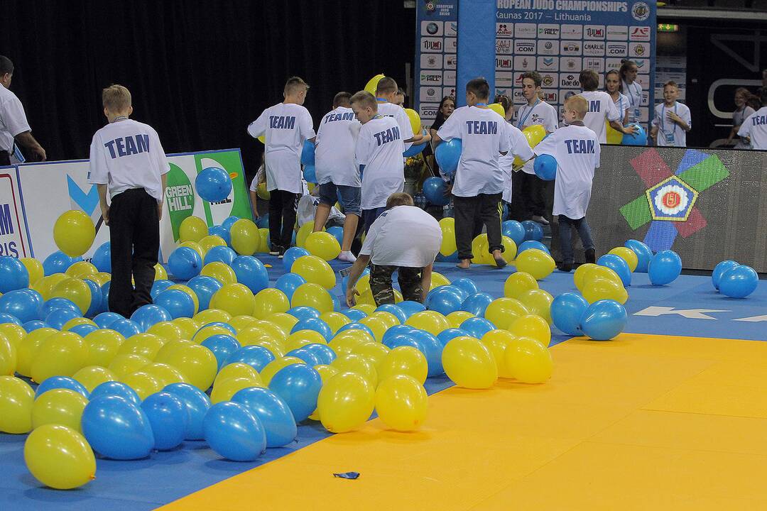 Europos jaunių dziudo čempionato pradžia