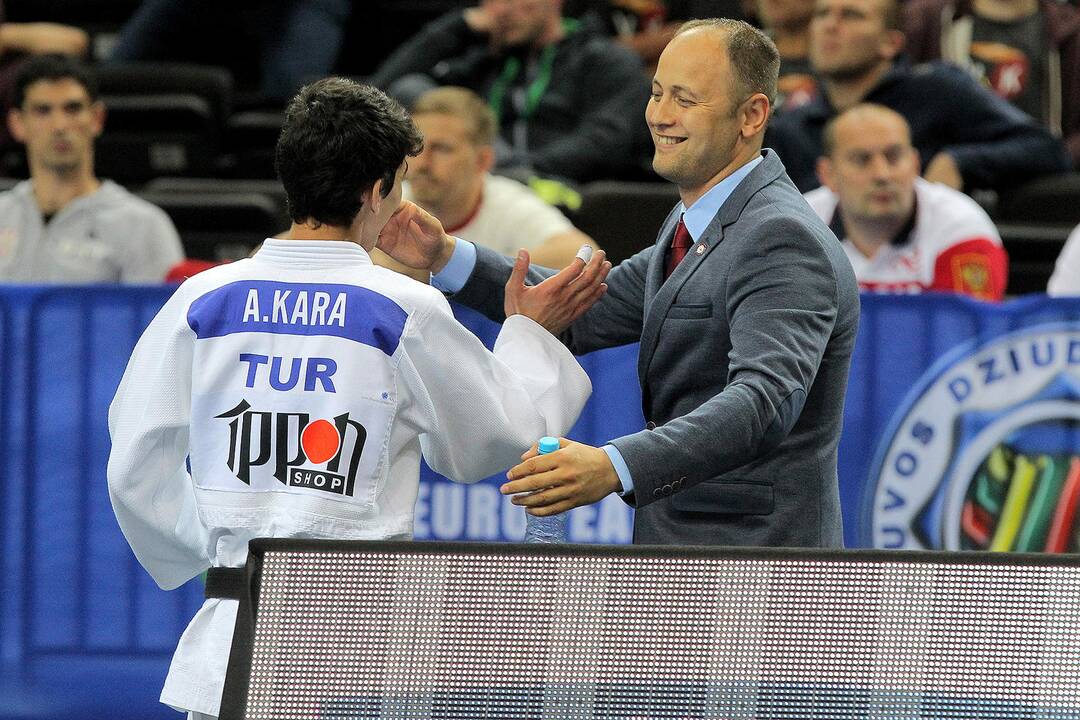 Europos jaunių dziudo čempionato pradžia