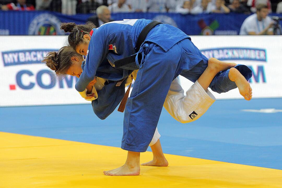 Europos jaunių dziudo čempionato pradžia
