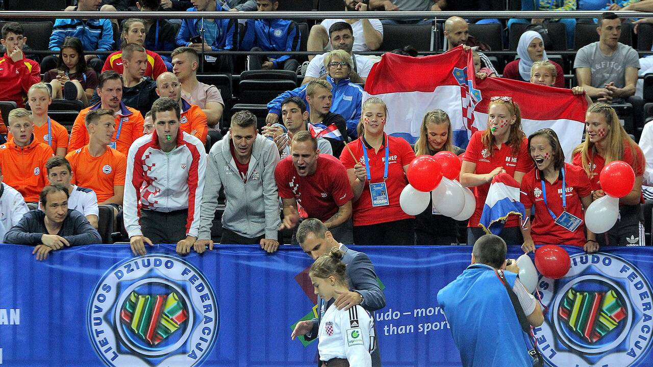 Europos jaunių dziudo čempionato pradžia