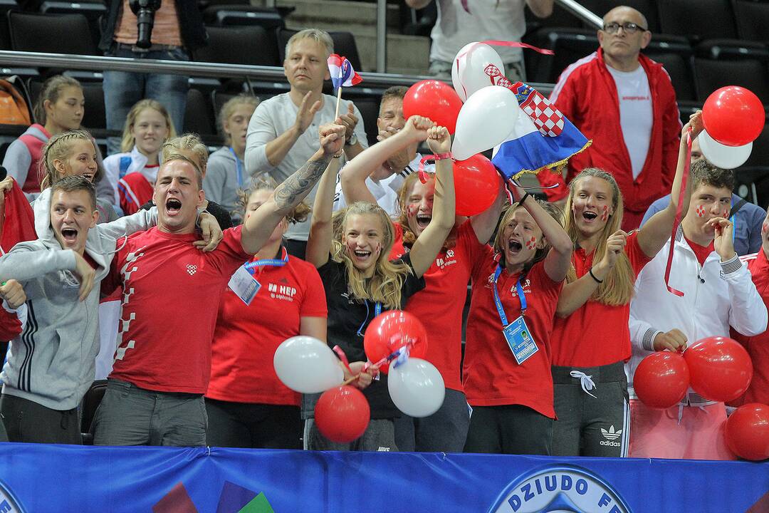 Europos jaunių dziudo čempionato pradžia