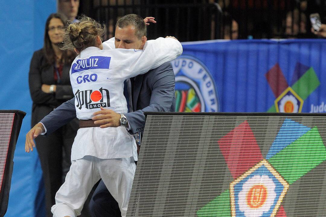 Europos jaunių dziudo čempionato pradžia