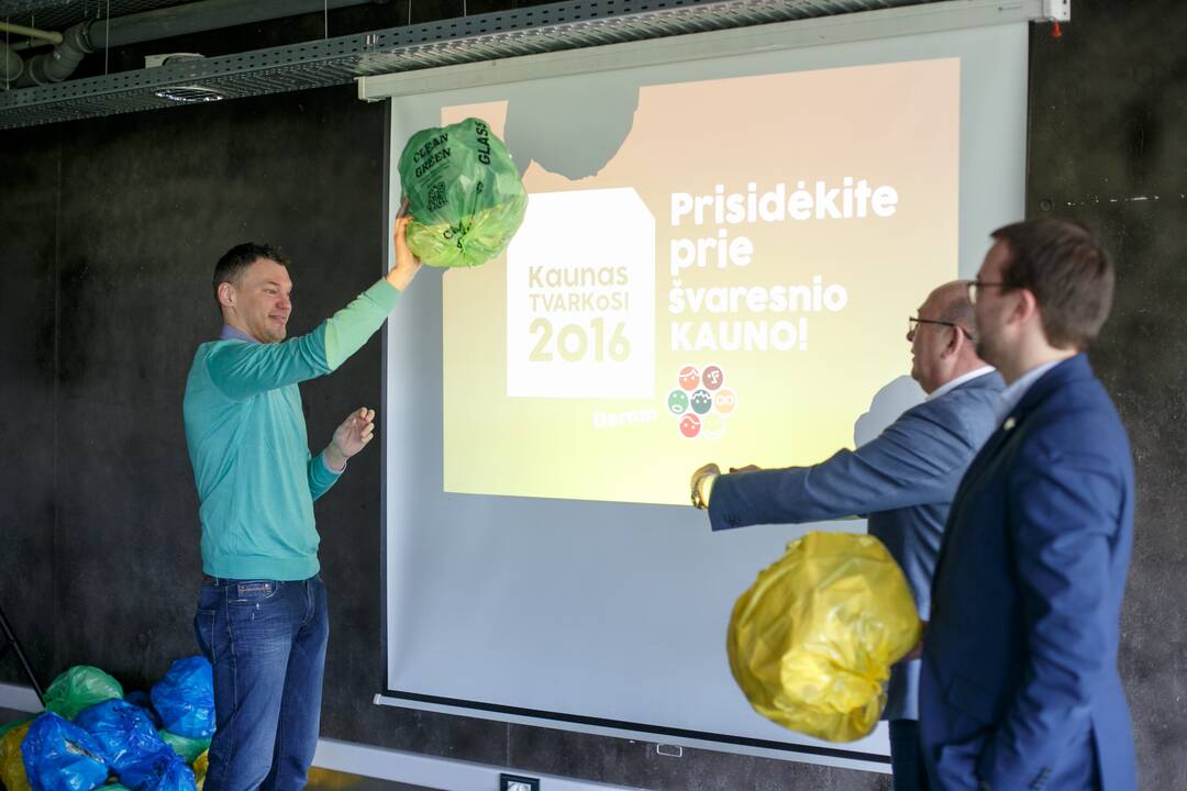 Prie akcijos „Kaunas tvarkosi“ jungiasi žalgiriečiai