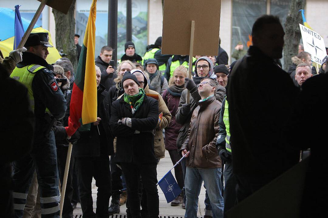 Kauniečiai radikalų akciją pavertė cirku