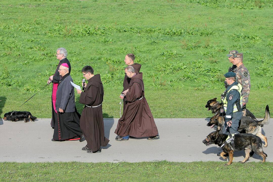 Kauniečiai gyvūnų globėjo šv. Pranciškaus dieną paminėjo Senamiestyje.